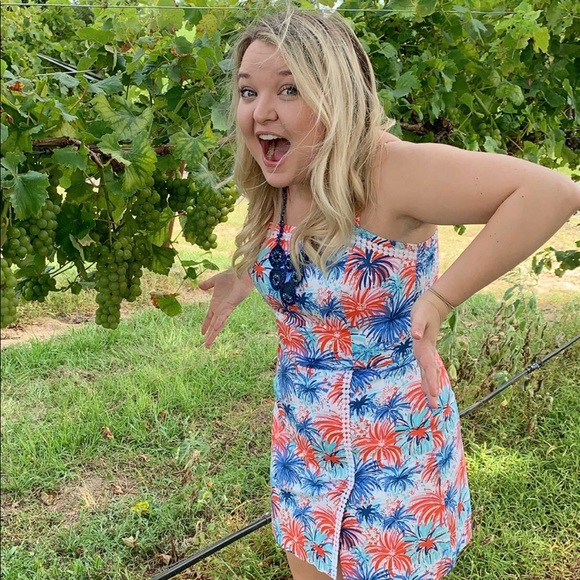 Meet your Posher, Chynna - Picture 2 of 6